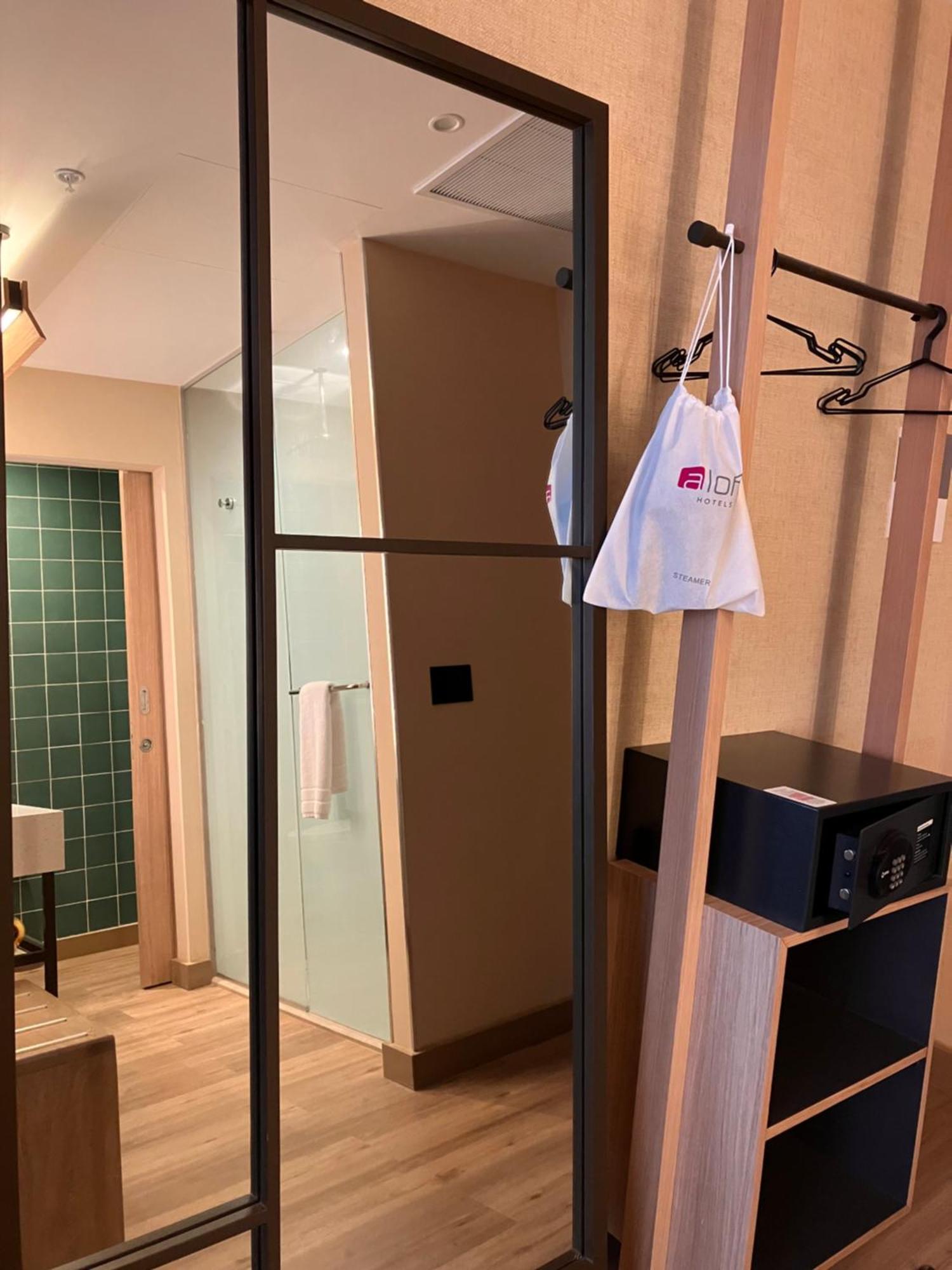 Aloft Guest room, 2 Queen,1643252897:JPEG